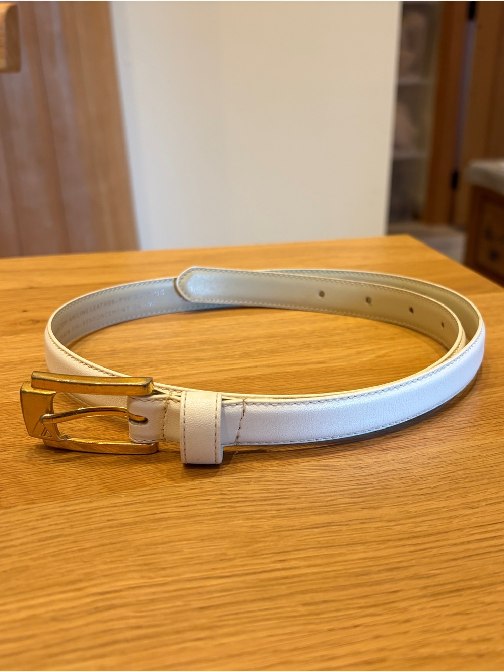 Liz Claiborne White Leather Belt with Gold Buckle